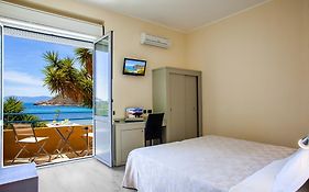 Hotel Calamosca